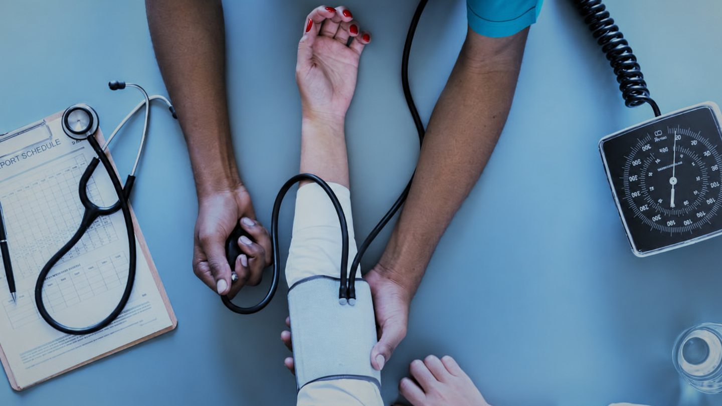 Blood pressure measurement during a medical examination